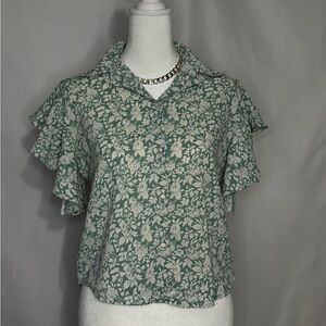 Elegant Green Floral Blouse with Ruffle Sleeves